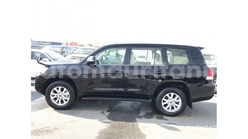 Big with watermark toyota land cruiser adrar import dubai 2617