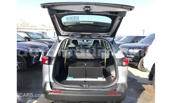 Acheter Import Utilitaire Toyota HiAce Autre à Import - Dubai, Adrar Acheter Import Utilitaire Toyota HiAce Autre à Import - Dubai, Adrar