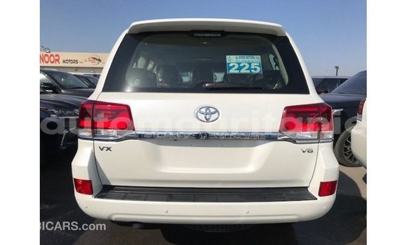 Acheter Import Voiture Toyota Land Cruiser Blanc à Import - Dubai, Adrar Acheter Import Voiture Toyota Land Cruiser Blanc à Import - Dubai, Adrar
