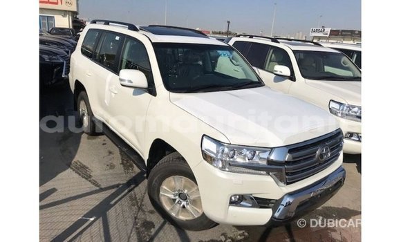 Acheter Import Voiture Toyota Land Cruiser Blanc à Import - Dubai, Adrar Acheter Import Voiture Toyota Land Cruiser Blanc à Import - Dubai, Adrar
