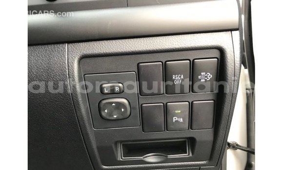 Acheter Import Voiture Toyota Land Cruiser Blanc à Import - Dubai, Adrar Acheter Import Voiture Toyota Land Cruiser Blanc à Import - Dubai, Adrar