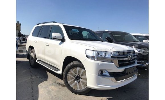 Acheter Import Voiture Toyota Land Cruiser Blanc à Import - Dubai, Adrar Acheter Import Voiture Toyota Land Cruiser Blanc à Import - Dubai, Adrar