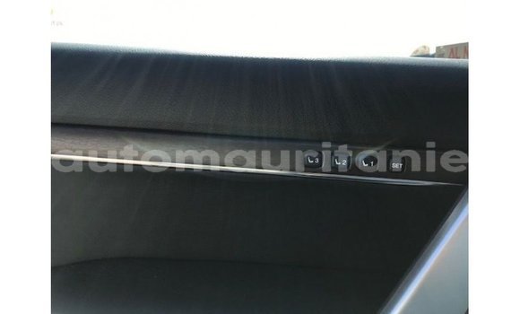 Acheter Import Voiture Toyota Land Cruiser Blanc à Import - Dubai, Adrar Acheter Import Voiture Toyota Land Cruiser Blanc à Import - Dubai, Adrar