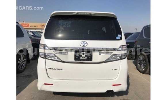 Buy Import Toyota Vellfire White Car in Import - Dubai in Adrar Buy Import Toyota Vellfire White Car in Import - Dubai in Adrar