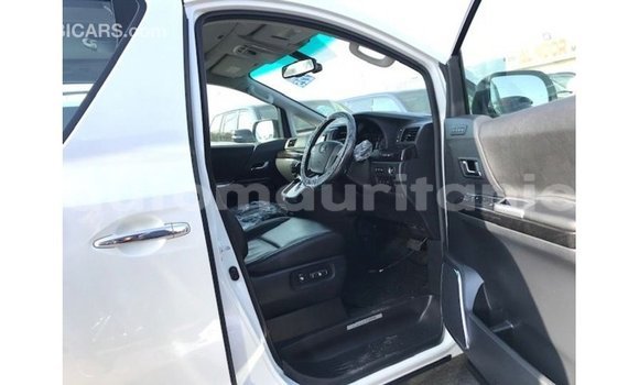 Buy Import Toyota Vellfire White Car in Import - Dubai in Adrar Buy Import Toyota Vellfire White Car in Import - Dubai in Adrar
