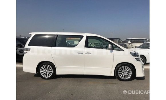 Buy Import Toyota Vellfire White Car in Import - Dubai in Adrar Buy Import Toyota Vellfire White Car in Import - Dubai in Adrar
