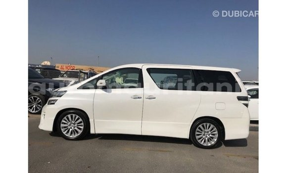 Buy Import Toyota Vellfire White Car in Import - Dubai in Adrar Buy Import Toyota Vellfire White Car in Import - Dubai in Adrar