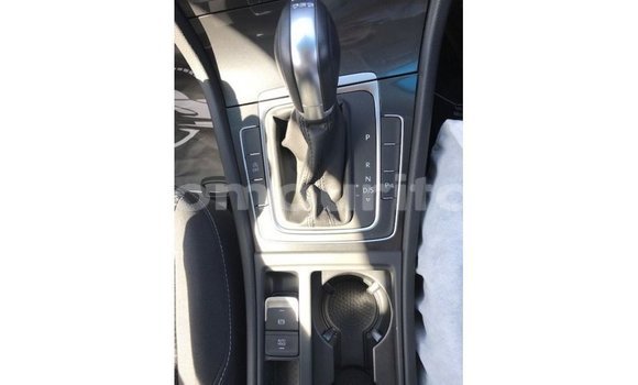 Acheter Import Voiture Volkswagen Golf Autre à Import - Dubai, Adrar Acheter Import Voiture Volkswagen Golf Autre à Import - Dubai, Adrar