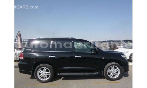 Acheter Import Voiture Toyota Land Cruiser Noir à Import - Dubai, Adrar Acheter Import Voiture Toyota Land Cruiser Noir à Import - Dubai, Adrar