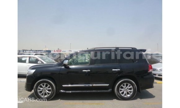 Acheter Import Voiture Toyota Land Cruiser Noir à Import - Dubai, Adrar Acheter Import Voiture Toyota Land Cruiser Noir à Import - Dubai, Adrar