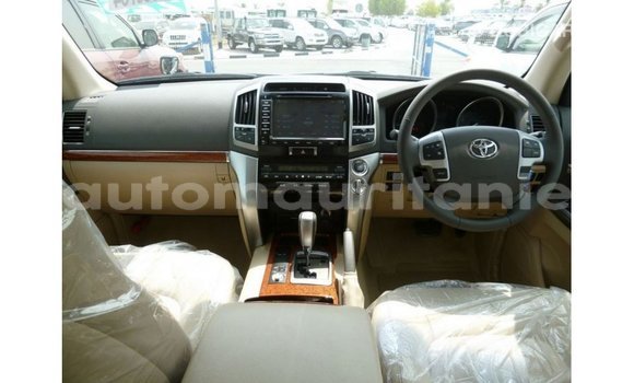 Acheter Import Voiture Toyota Land Cruiser Noir à Import - Dubai, Adrar Acheter Import Voiture Toyota Land Cruiser Noir à Import - Dubai, Adrar