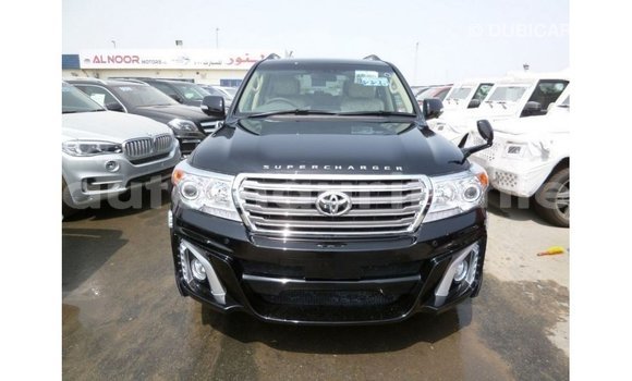 Acheter Import Voiture Toyota Land Cruiser Noir à Import - Dubai, Adrar Acheter Import Voiture Toyota Land Cruiser Noir à Import - Dubai, Adrar