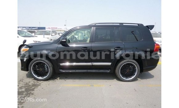 Acheter Import Voiture Toyota Land Cruiser Noir à Import - Dubai, Adrar Acheter Import Voiture Toyota Land Cruiser Noir à Import - Dubai, Adrar