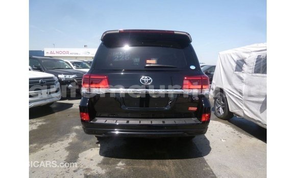 Acheter Import Voiture Toyota Land Cruiser Noir à Import - Dubai, Adrar Acheter Import Voiture Toyota Land Cruiser Noir à Import - Dubai, Adrar