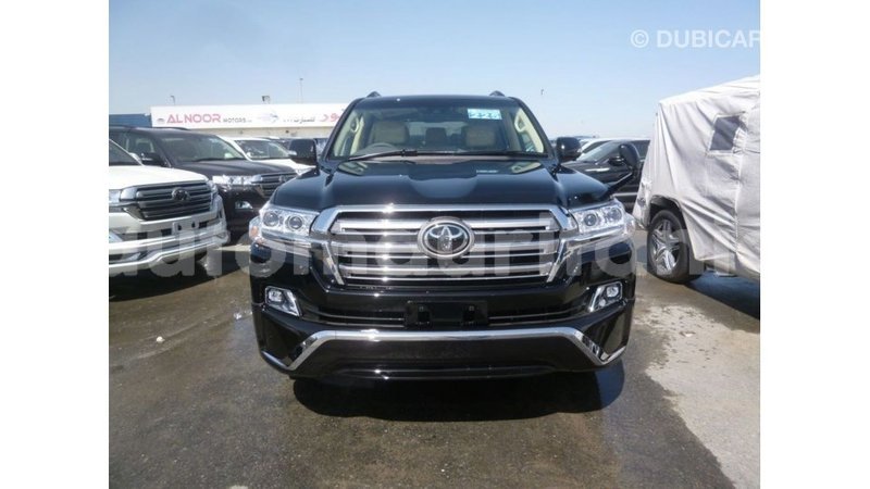 Big with watermark toyota land cruiser adrar import dubai 2636