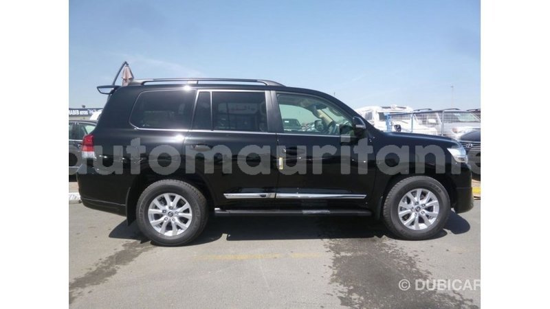 Big with watermark toyota land cruiser adrar import dubai 2636