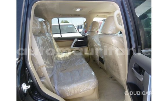 Acheter Import Voiture Toyota Land Cruiser Noir à Import - Dubai, Adrar Acheter Import Voiture Toyota Land Cruiser Noir à Import - Dubai, Adrar