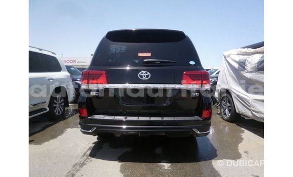 Acheter Import Voiture Toyota Land Cruiser Noir à Import - Dubai, Adrar Acheter Import Voiture Toyota Land Cruiser Noir à Import - Dubai, Adrar