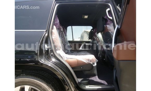 Acheter Import Voiture Toyota Land Cruiser Noir à Import - Dubai, Adrar Acheter Import Voiture Toyota Land Cruiser Noir à Import - Dubai, Adrar