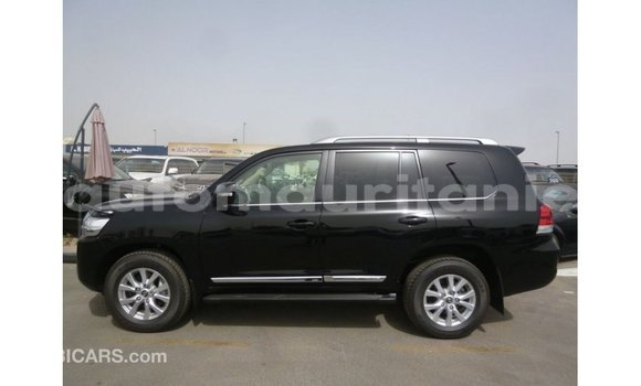 Acheter Import Voiture Toyota Land Cruiser Noir à Import - Dubai, Adrar Acheter Import Voiture Toyota Land Cruiser Noir à Import - Dubai, Adrar