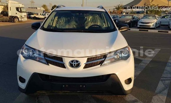 Acheter Import Voiture Toyota RAV4 Blanc à Import - Dubai, Adrar Acheter Import Voiture Toyota RAV4 Blanc à Import - Dubai, Adrar
