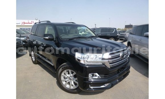 Acheter Import Voiture Toyota Land Cruiser Noir à Import - Dubai, Adrar Acheter Import Voiture Toyota Land Cruiser Noir à Import - Dubai, Adrar