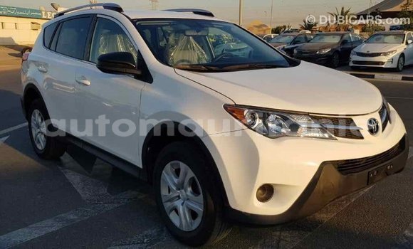 Acheter Import Voiture Toyota RAV4 Blanc à Import - Dubai, Adrar Acheter Import Voiture Toyota RAV4 Blanc à Import - Dubai, Adrar