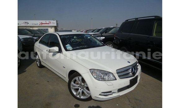 Acheter Import Voiture Mercedes-Benz 200 Blanc à Import - Dubai, Adrar Acheter Import Voiture Mercedes-Benz 200 Blanc à Import - Dubai, Adrar