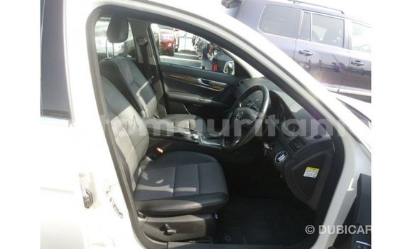 Acheter Import Voiture Mercedes-Benz 200 Blanc à Import - Dubai, Adrar Acheter Import Voiture Mercedes-Benz 200 Blanc à Import - Dubai, Adrar