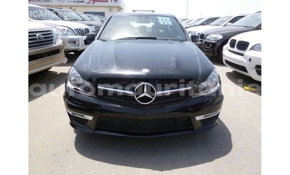 Acheter Import Voiture Mercedes-Benz 200 Noir à Import - Dubai, Adrar Acheter Import Voiture Mercedes-Benz 200 Noir à Import - Dubai, Adrar