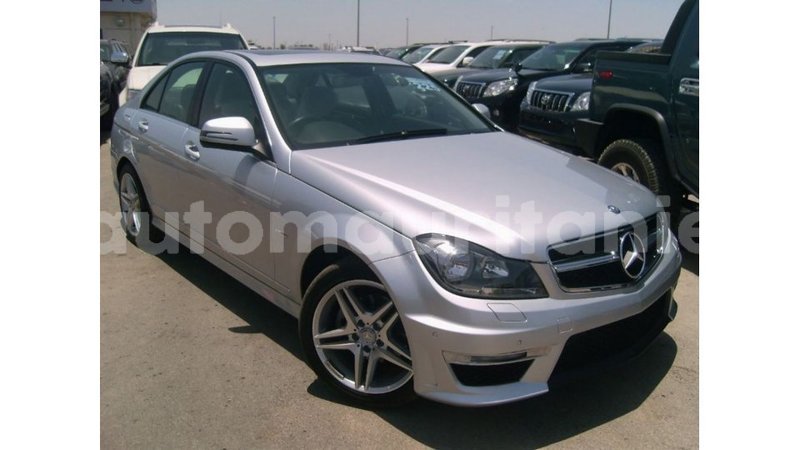 Big with watermark mercedes benz 190 adrar import dubai 2659