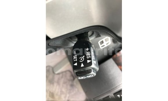 Acheter Import Voiture Toyota Land Cruiser Blanc à Import - Dubai, Adrar Acheter Import Voiture Toyota Land Cruiser Blanc à Import - Dubai, Adrar