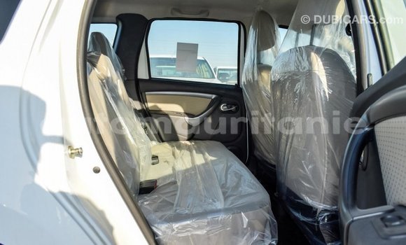 Acheter Import Voiture Renault Duster Blanc à Import - Dubai, Adrar Acheter Import Voiture Renault Duster Blanc à Import - Dubai, Adrar