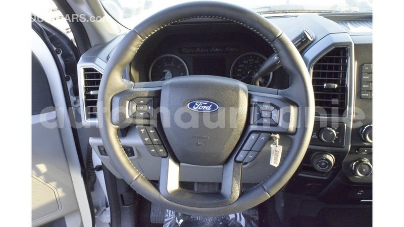 Big with watermark ford club wagon adrar import dubai 2673