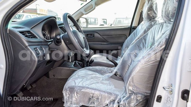 Big with watermark mitsubishi l200 adrar import dubai 2682