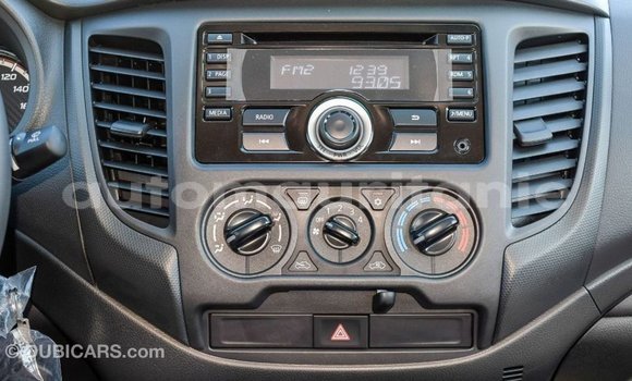 Acheter Import Voiture Mitsubishi L200 Blanc à Import - Dubai, Adrar Acheter Import Voiture Mitsubishi L200 Blanc à Import - Dubai, Adrar