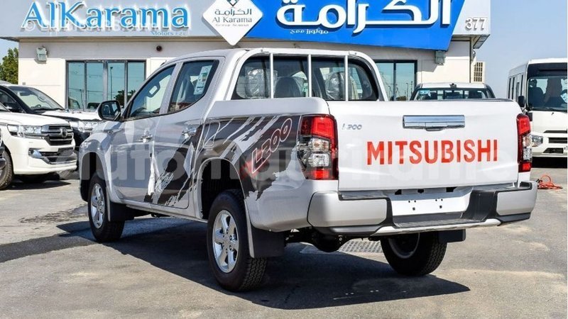 Big with watermark mitsubishi l200 adrar import dubai 2682