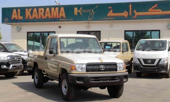 Acheter Import Voiture Toyota Land Cruiser Beige à Import - Dubai, Adrar Acheter Import Voiture Toyota Land Cruiser Beige à Import - Dubai, Adrar