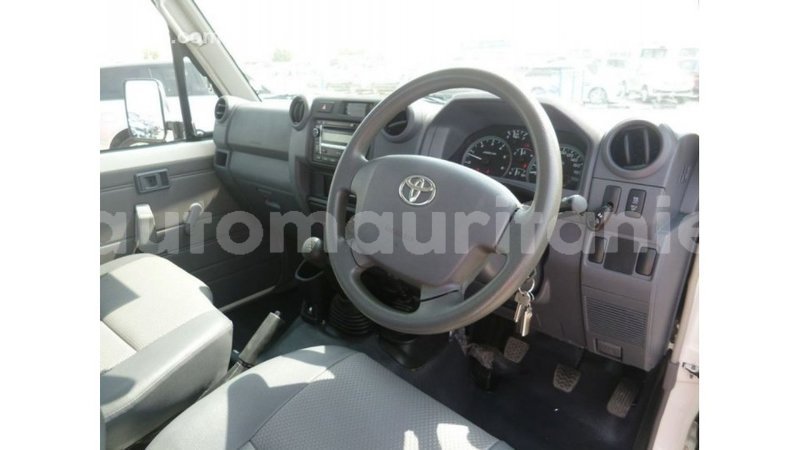 Big with watermark toyota land cruiser adrar import dubai 2690