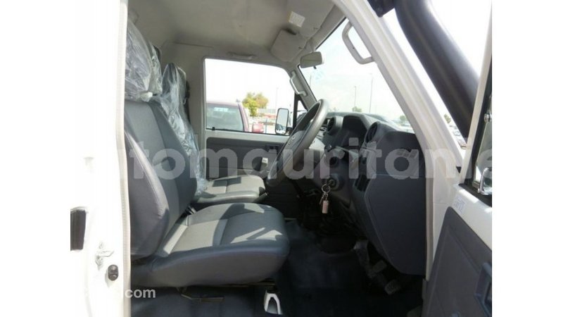 Big with watermark toyota land cruiser adrar import dubai 2690