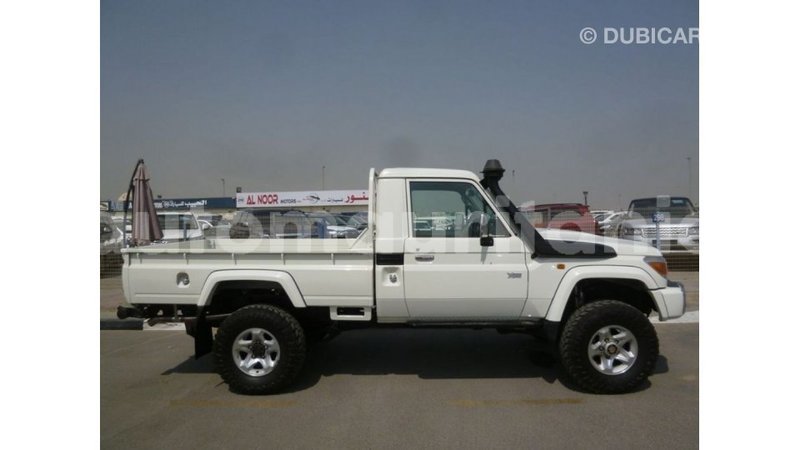 Big with watermark toyota land cruiser adrar import dubai 2690