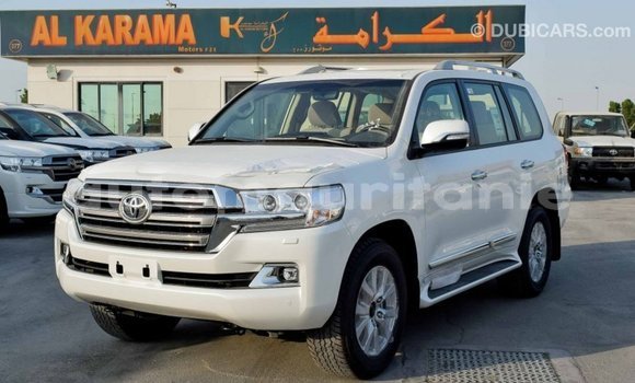 Acheter Import Voiture Toyota Land Cruiser Blanc à Import - Dubai, Adrar Acheter Import Voiture Toyota Land Cruiser Blanc à Import - Dubai, Adrar