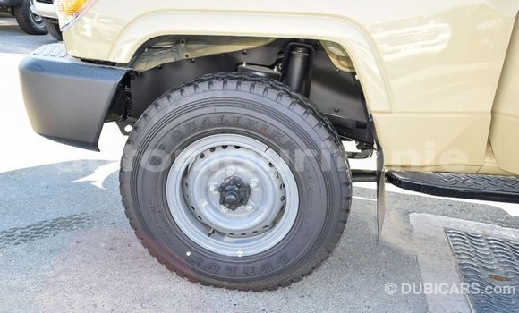 Acheter Import Voiture Toyota Land Cruiser Beige à Import - Dubai, Adrar Acheter Import Voiture Toyota Land Cruiser Beige à Import - Dubai, Adrar