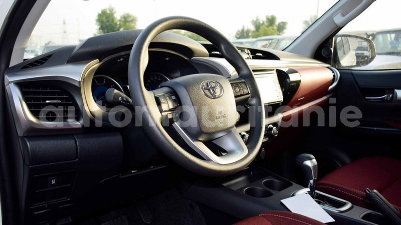 Big with watermark toyota hilux adrar import dubai 2700