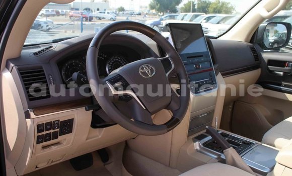 Acheter Import Voiture Toyota Land Cruiser Noir à Import - Dubai, Adrar Acheter Import Voiture Toyota Land Cruiser Noir à Import - Dubai, Adrar