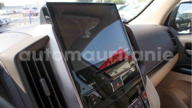 Big with watermark toyota land cruiser adrar import dubai 2701