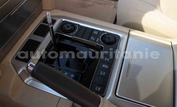 Acheter Import Voiture Toyota Land Cruiser Noir à Import - Dubai, Adrar Acheter Import Voiture Toyota Land Cruiser Noir à Import - Dubai, Adrar