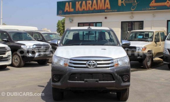 Acheter Import Voiture Toyota Hilux Autre à Import - Dubai, Adrar Acheter Import Voiture Toyota Hilux Autre à Import - Dubai, Adrar