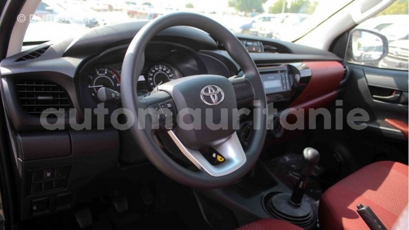 Big with watermark toyota hilux adrar import dubai 2702