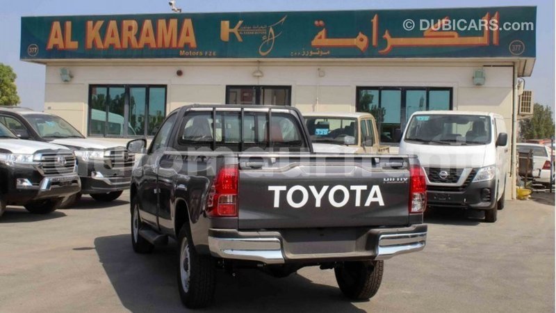 Big with watermark toyota hilux adrar import dubai 2702